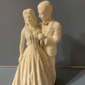 Formatities by Baum Brothers Wedding statue. 8.75inches tall. Beautiful detail